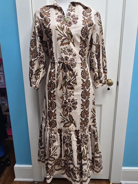 Cara Cara Dresses & Skirts - Cara Cara Hutton Dress In Olive Renaissance Print.